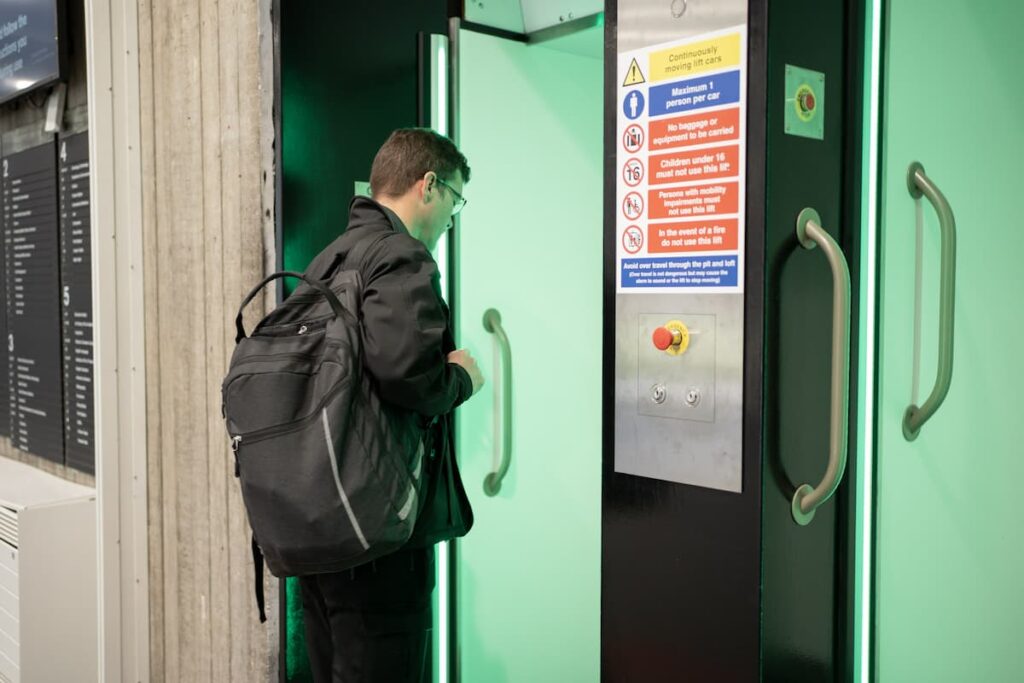 Paternoster lift refurbishment 5 essex university paternoster embark